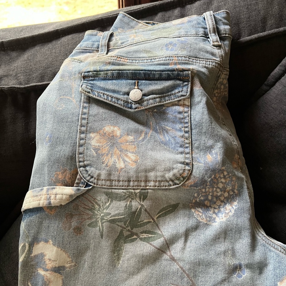 Flamingals 2x Floral Straight-Leg Jeans in Light Blue - Picture 5 of 7